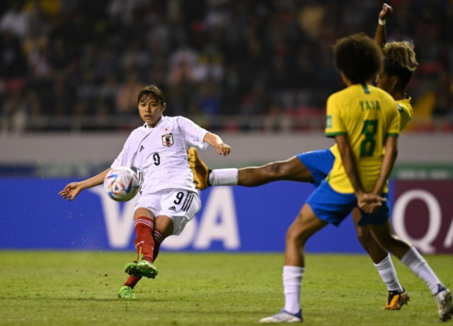 韩国队绝杀丹麦队，黄鸭组合关键制胜