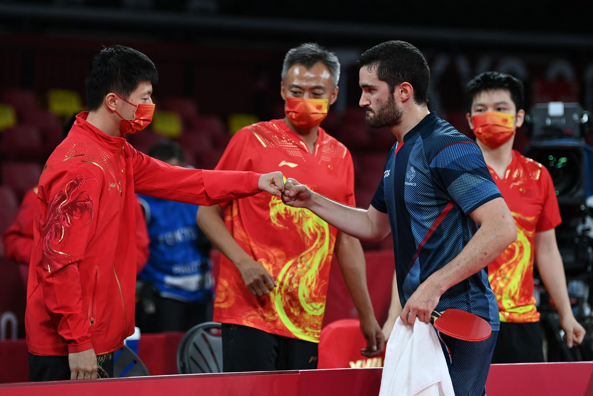 英格兰队绝杀日本队，马龙刷新纪录