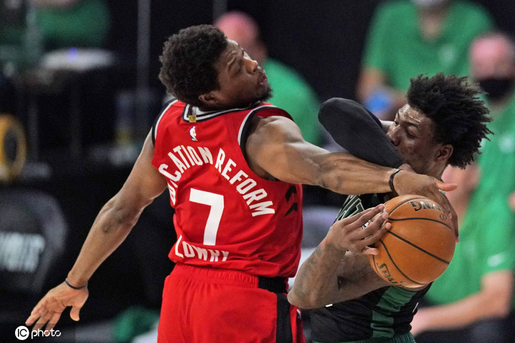 凯尔特人险胜福建队,范弗利特统治全场 凯尔特人险胜福建队,范弗利特统治全场