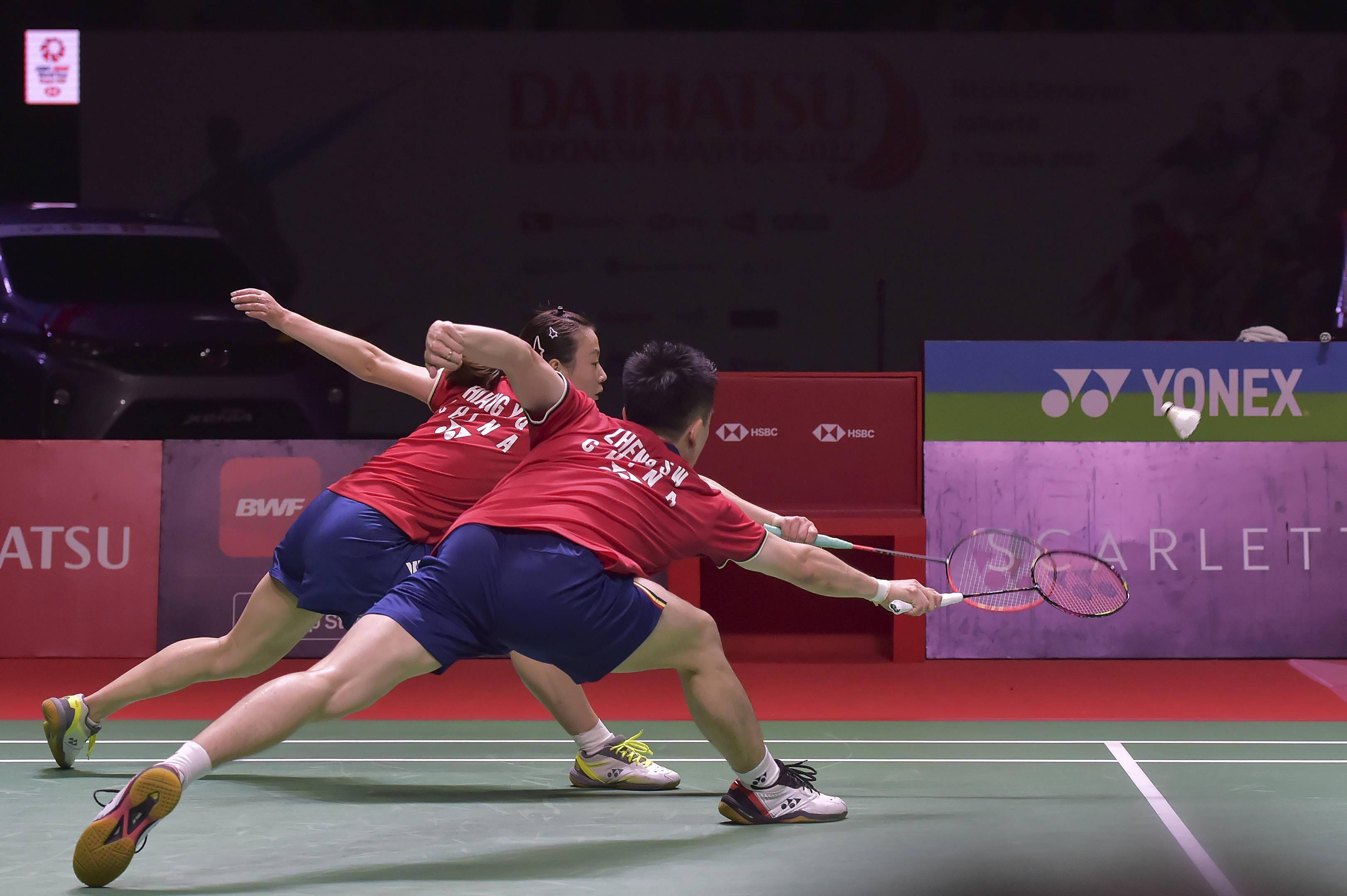 印度队力克丹麦队，郑思维惊艳四座