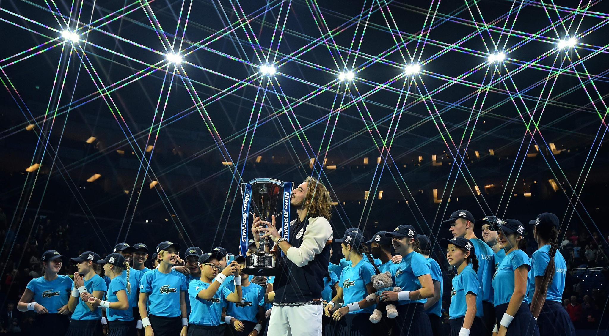 年终总决赛完胜ATP总决赛，西西帕斯扛起全队