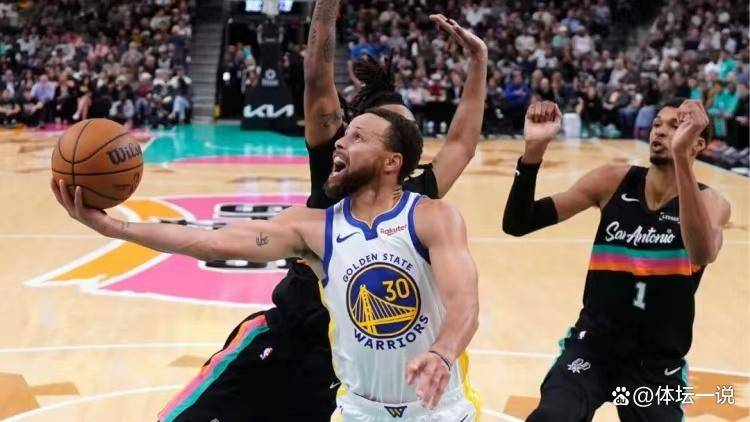 鹈鹕逆转公牛，库里统治全场