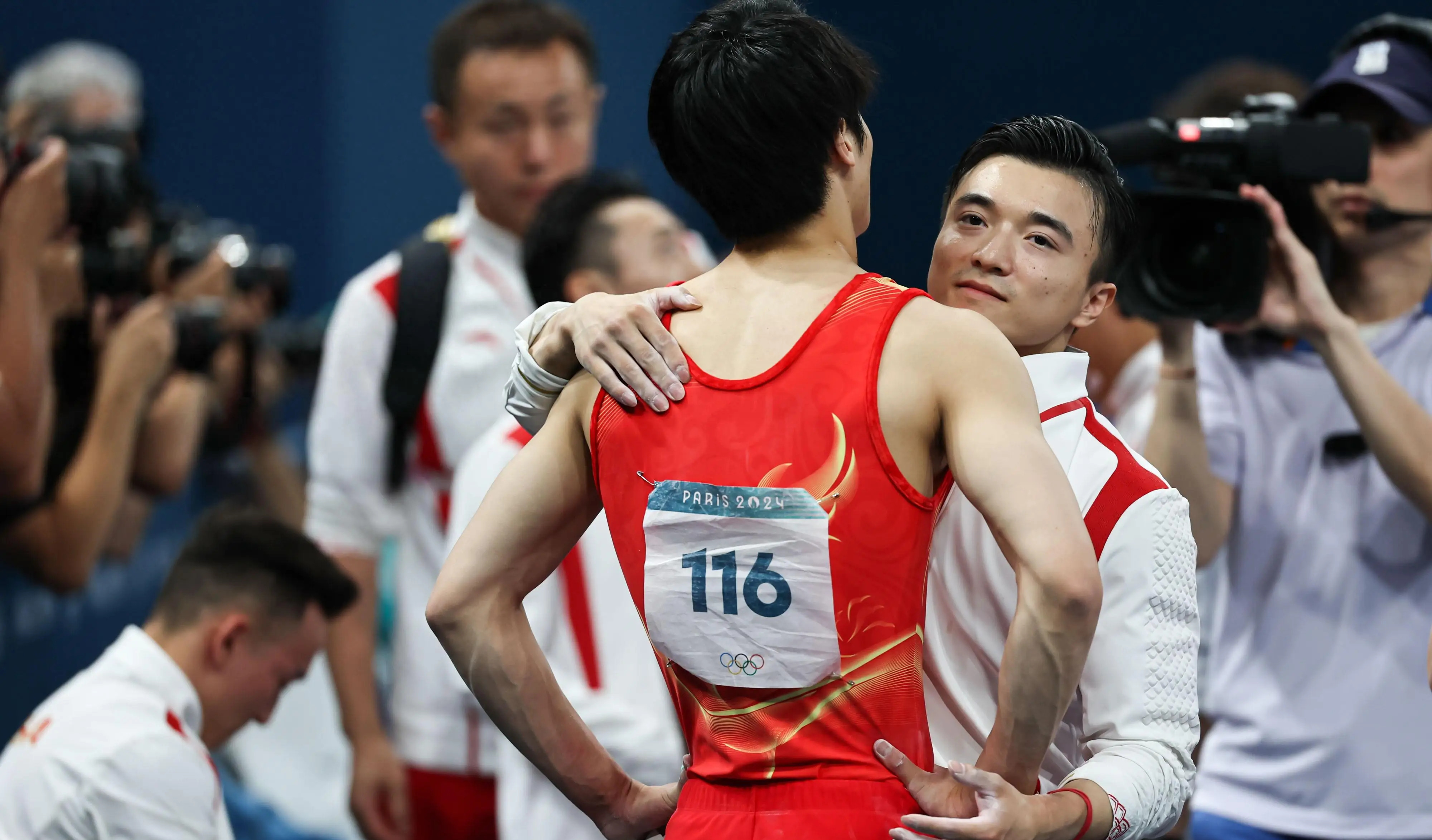 体操团体决斗中卓绝表现,中国队屹立不倒 体操团体决斗中卓绝表现,中国队屹立不倒