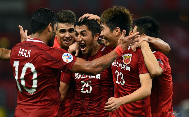 上港凭借外援助攻,成功冲上积分榜前列 上港凭借外援助攻,成功冲上积分榜前列