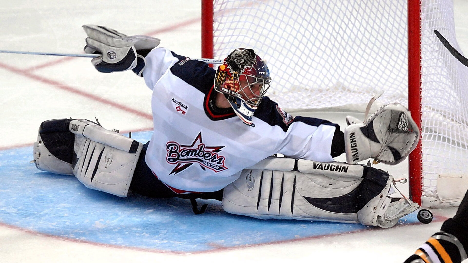 哥斯达黎加加速之谜，当战术闪电劈开郁金香，卡塞米罗的锁链于无声处轰鸣