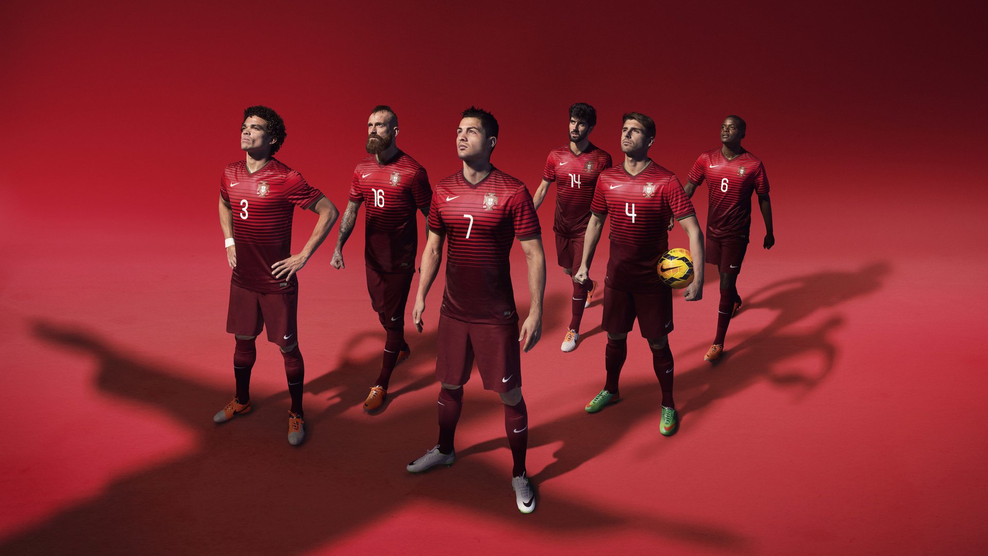 绿茵与赛道,双线战场上的一波带走艺术