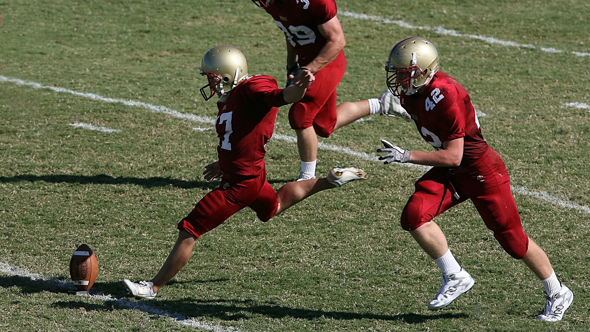 欧冠决赛焦点战，辽宁队冲垮老鹰